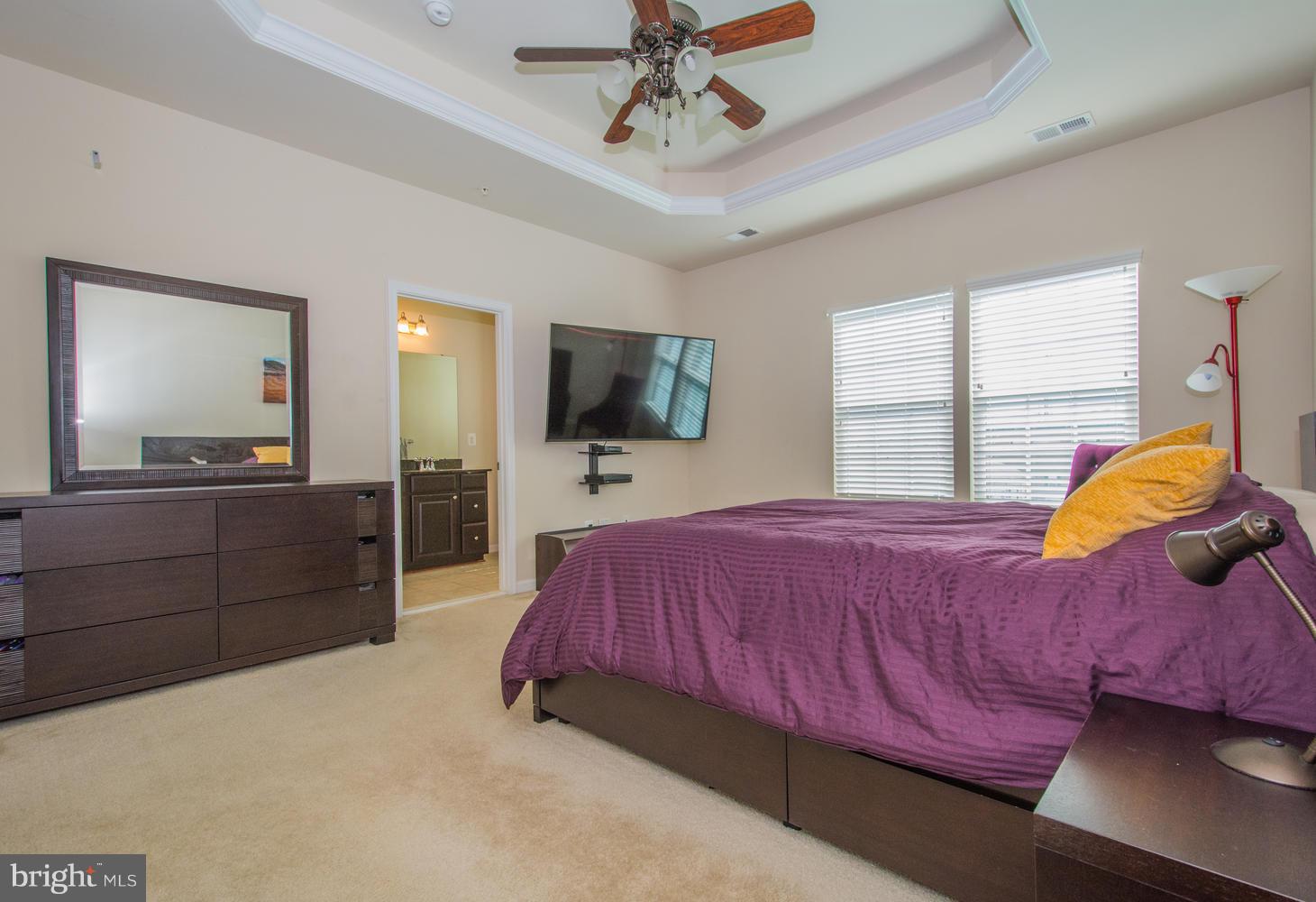 HOWARD SQUARE - Residential