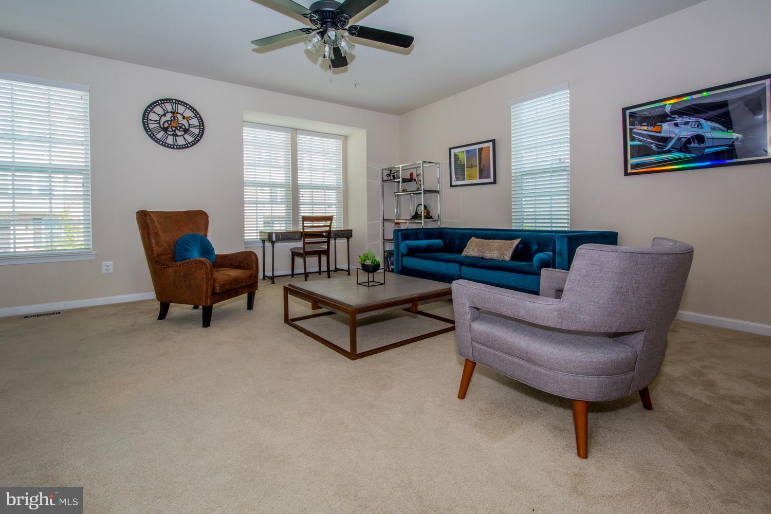 HOWARD SQUARE - Residential