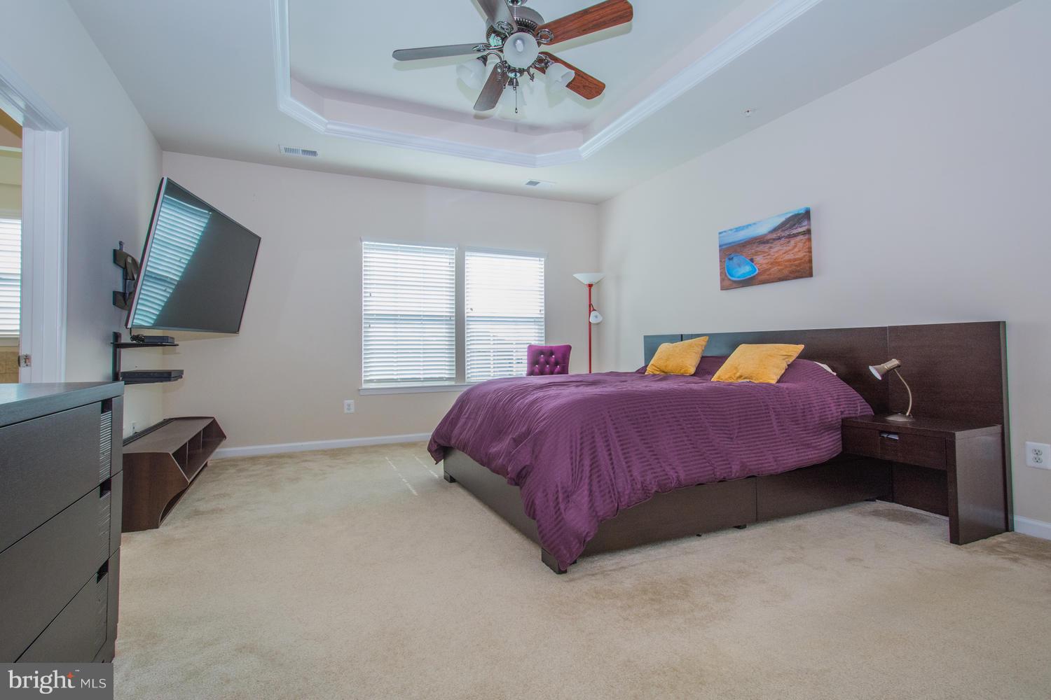 HOWARD SQUARE - Residential