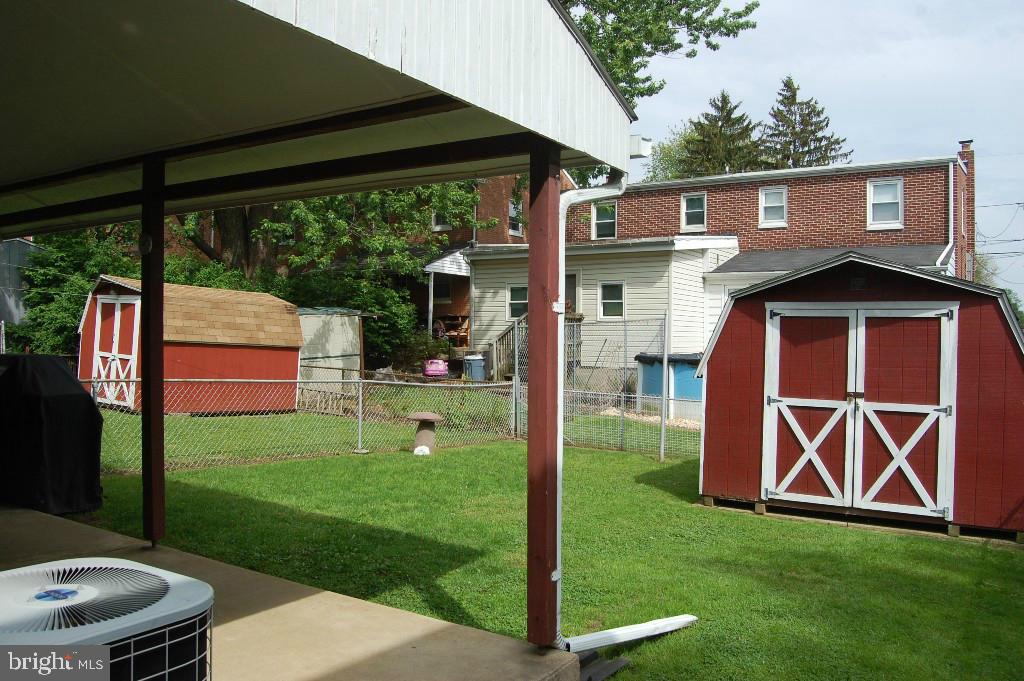 8TH WARD - Residential