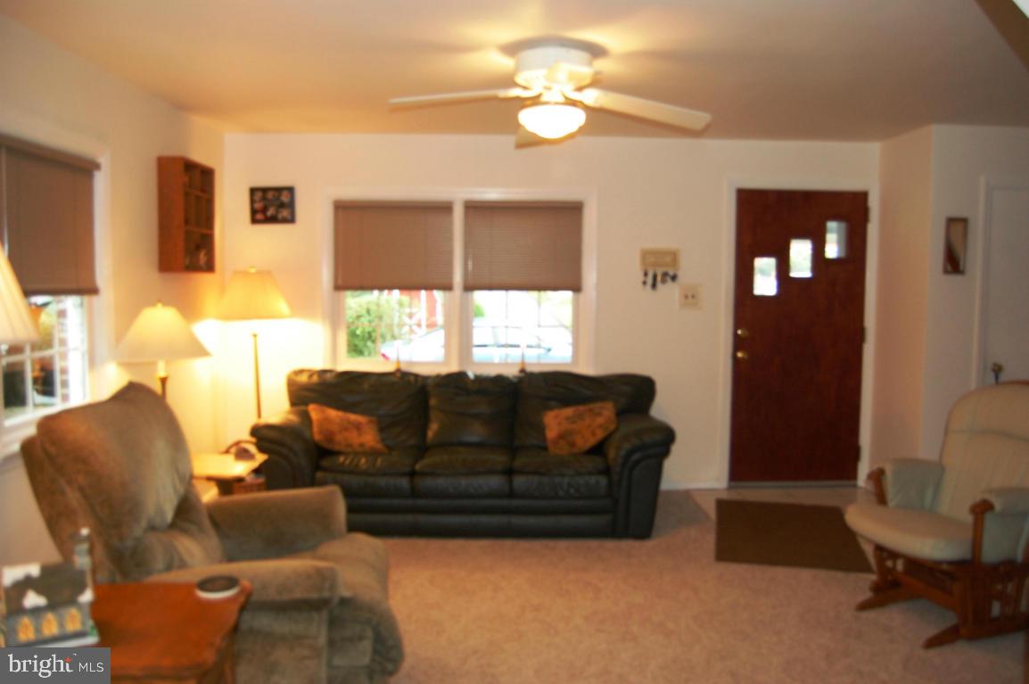 8TH WARD - Residential