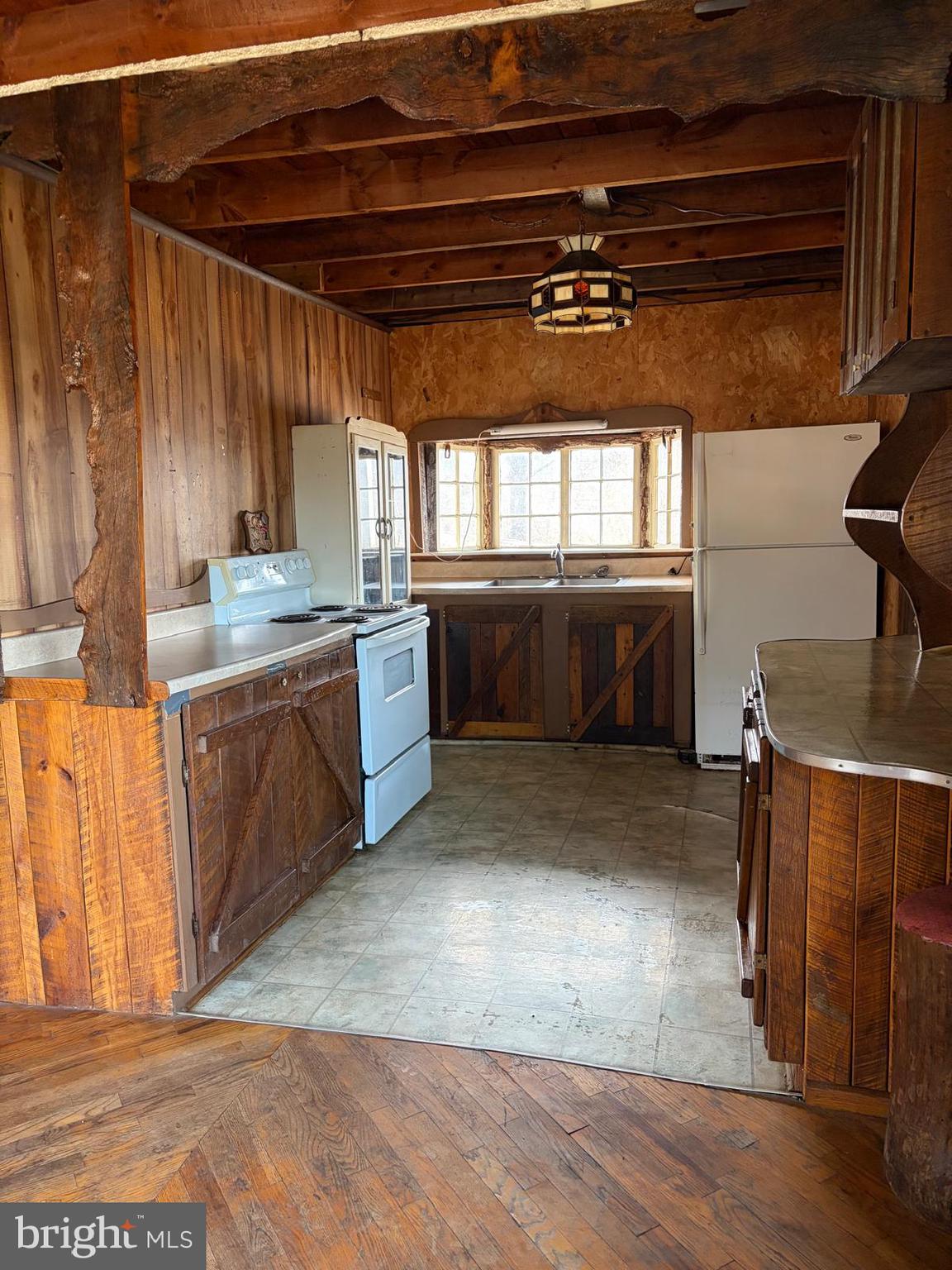 RUSHING RIVER FARMS - Residential