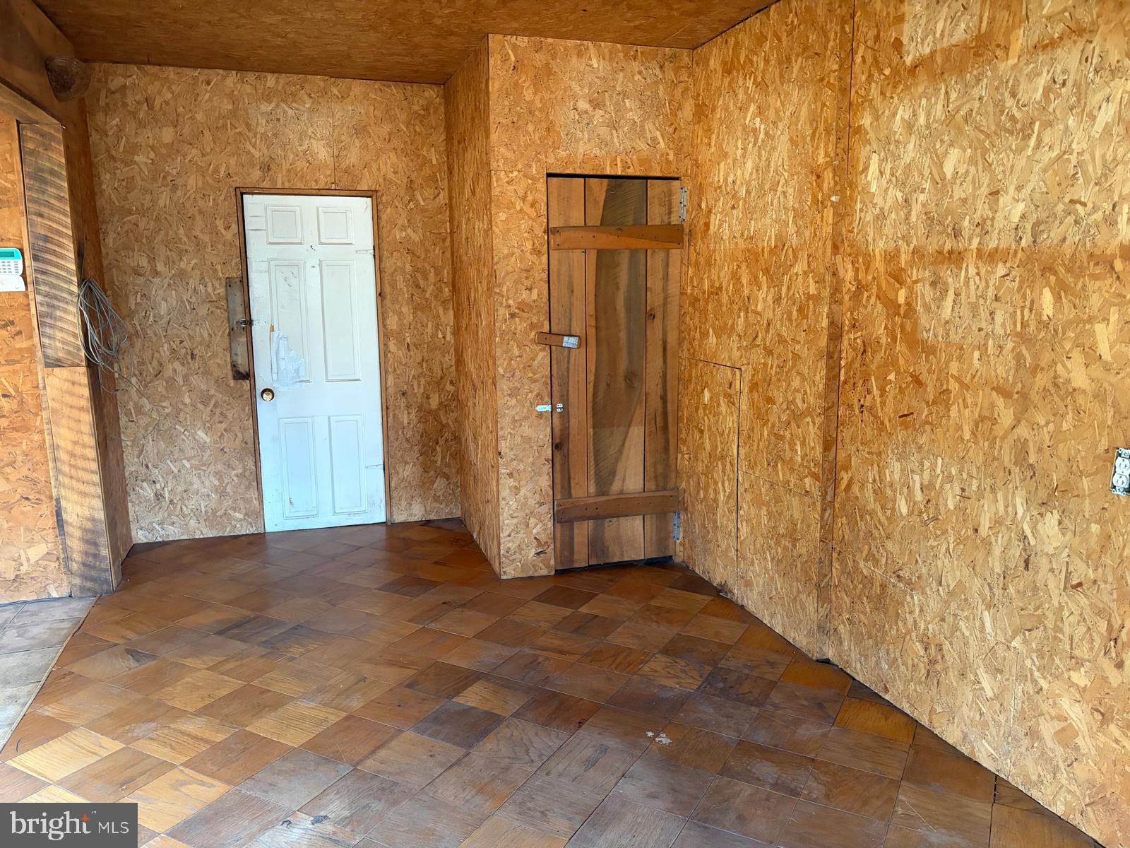 RUSHING RIVER FARMS - Residential