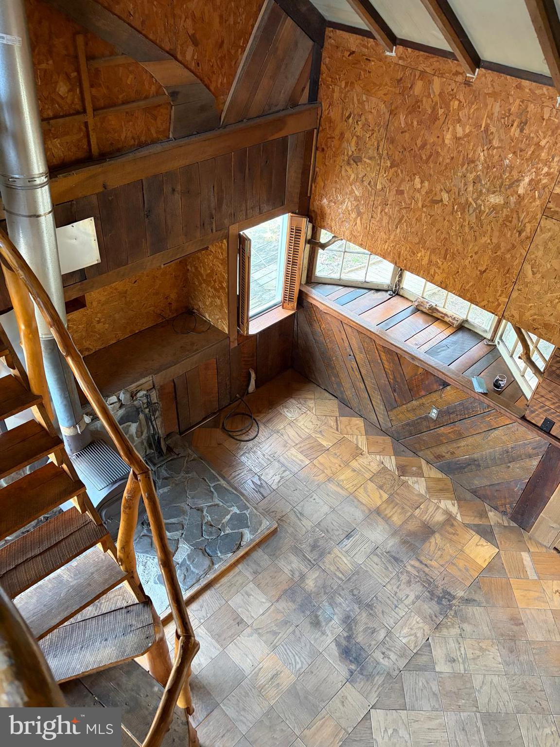 RUSHING RIVER FARMS - Residential