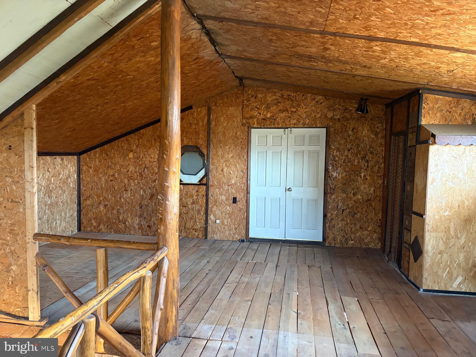 RUSHING RIVER FARMS - Residential