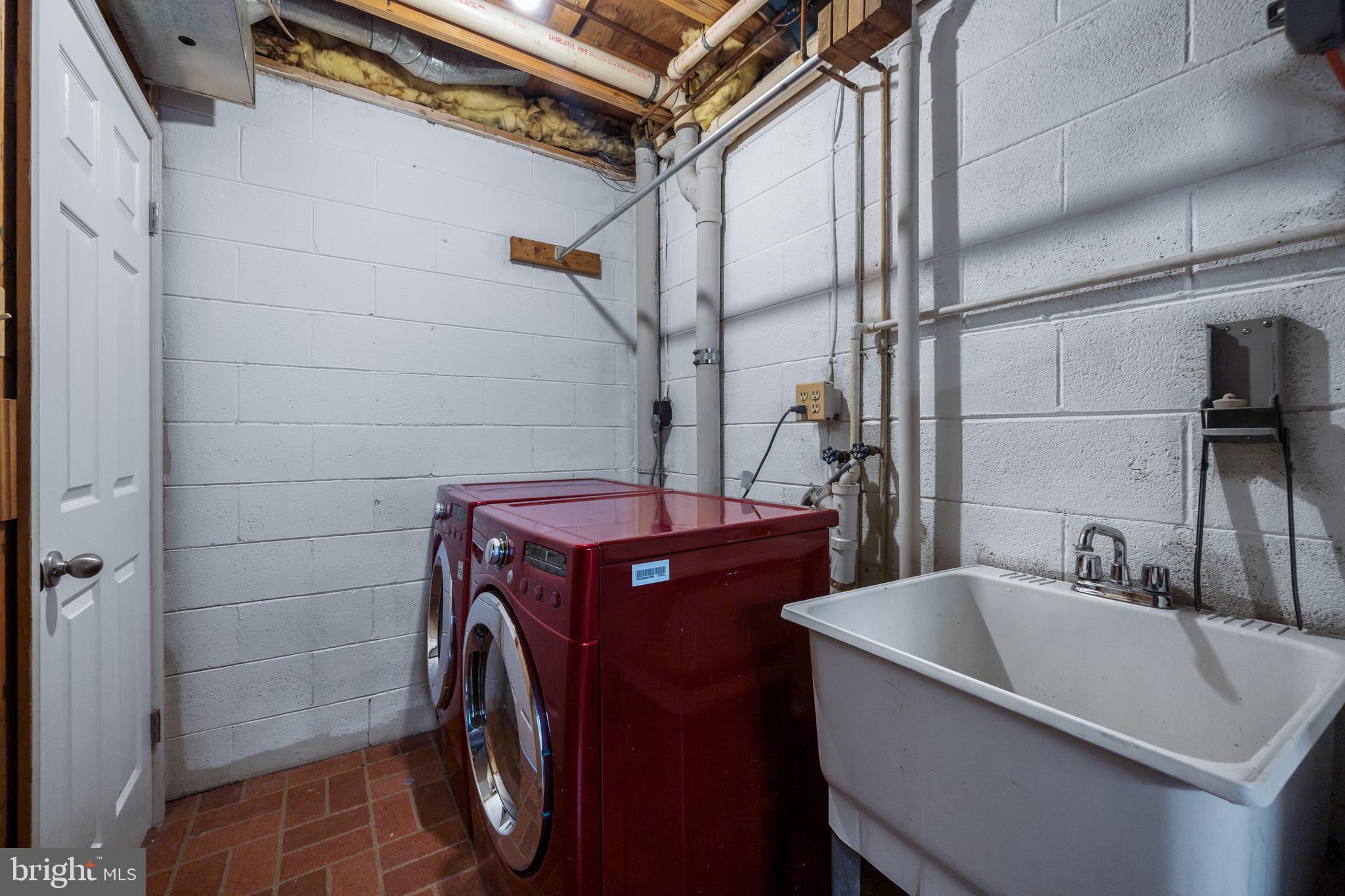 HICKORY RIDGE - Residential