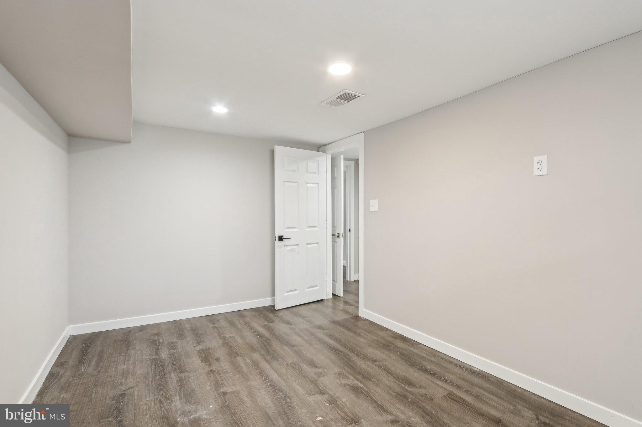 MELROSE PARK GARDENS - Residential