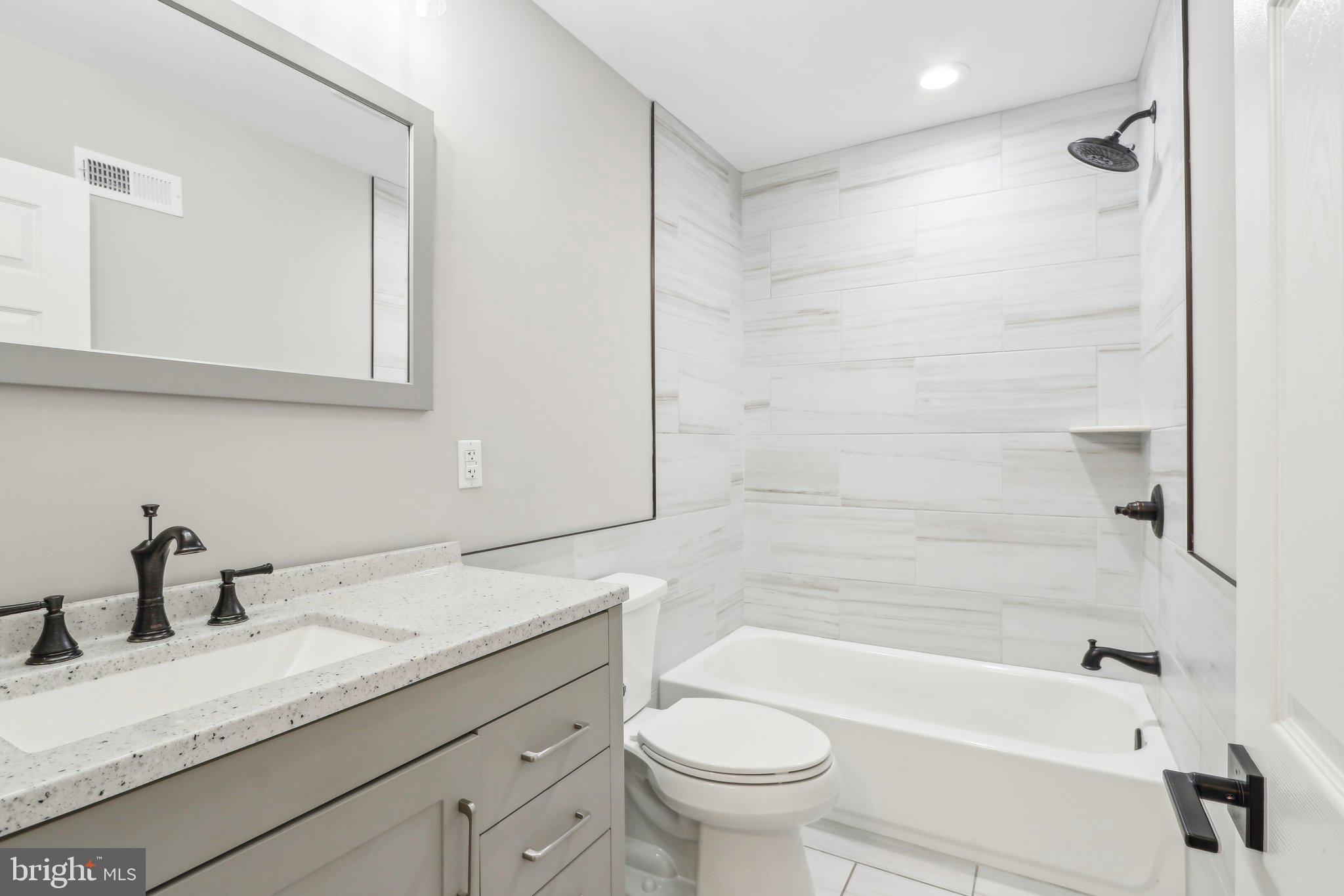 MELROSE PARK GARDENS - Residential