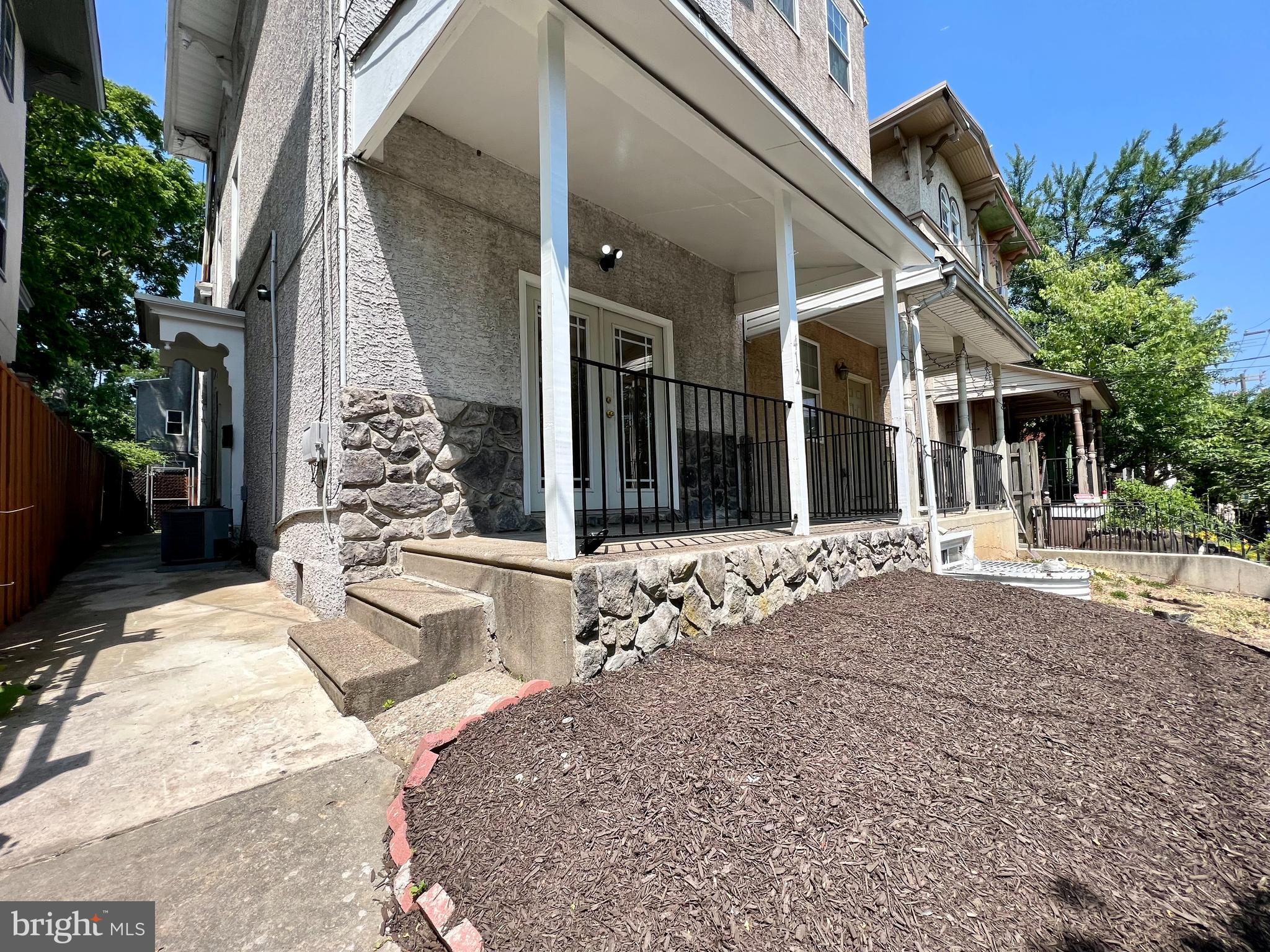 412 N 32ND STREET