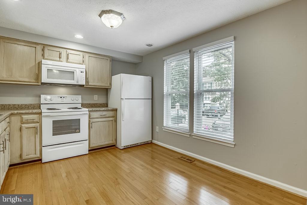 STONE CROSSING - Residential Lease