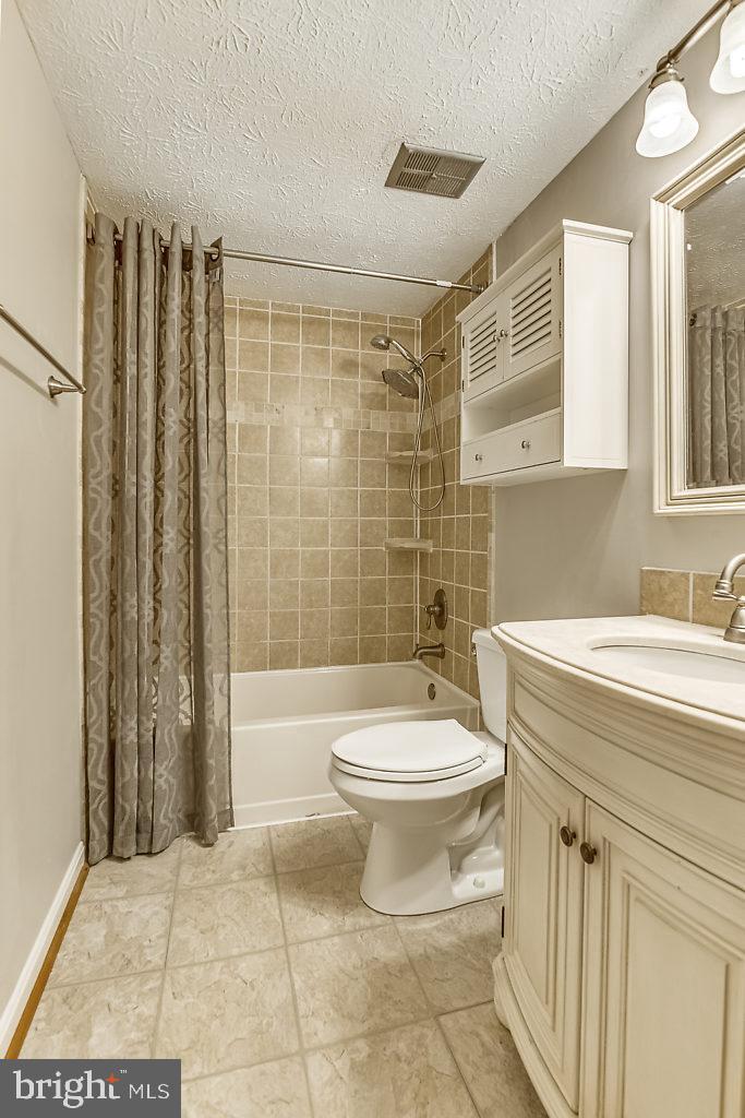 STONE CROSSING - Residential Lease