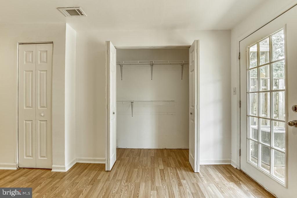 STONE CROSSING - Residential Lease