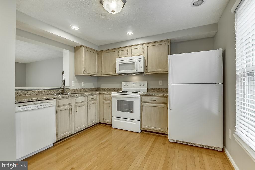 STONE CROSSING - Residential Lease