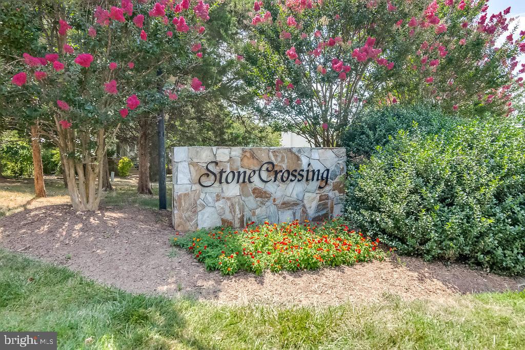 STONE CROSSING - Residential Lease
