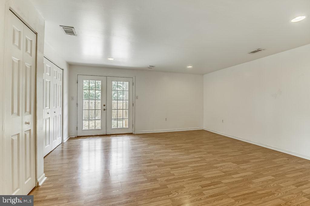 STONE CROSSING - Residential Lease