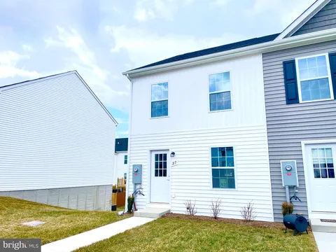 MLS: WVBE2037632