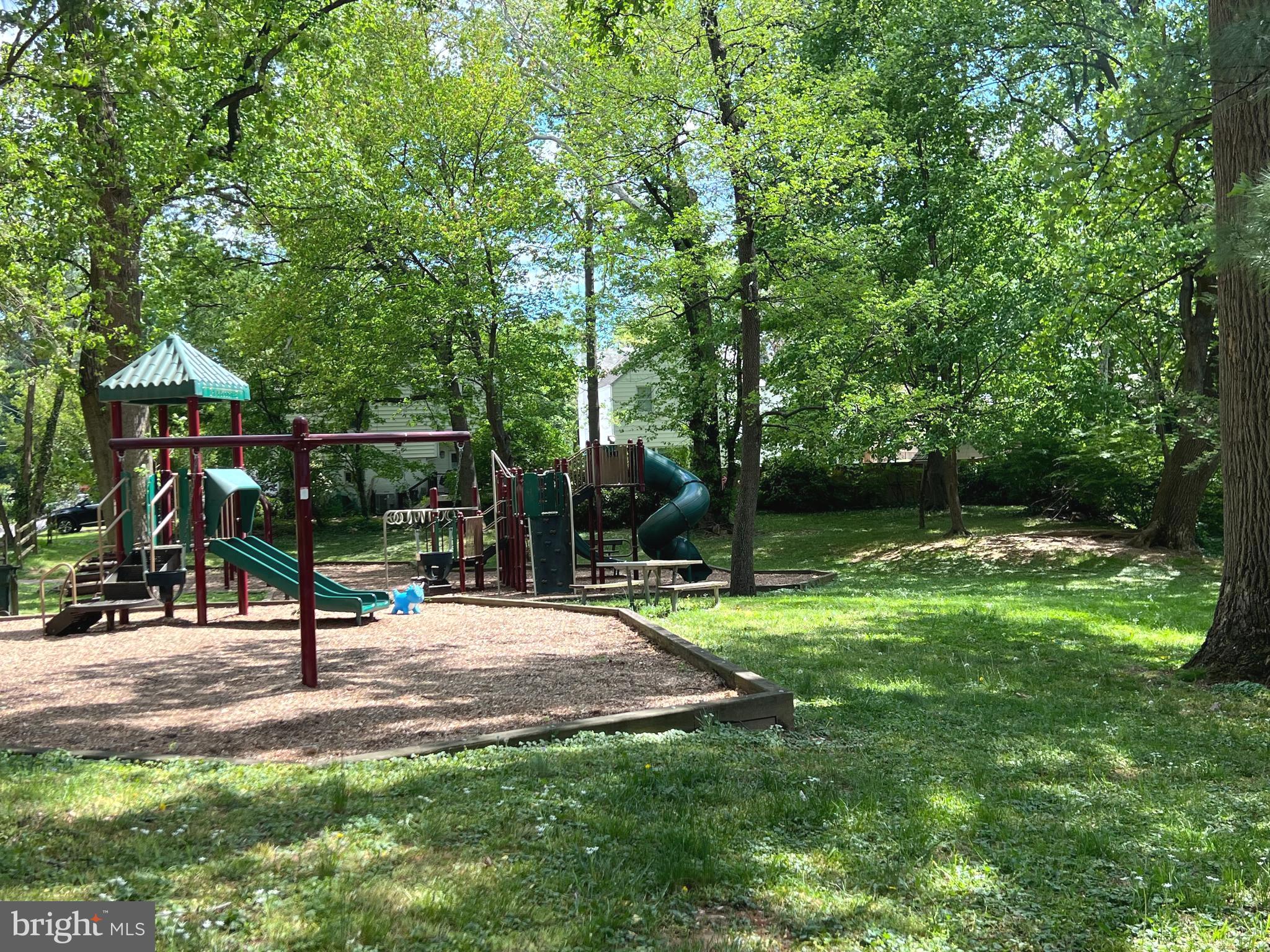 BROOKDALE - Residential