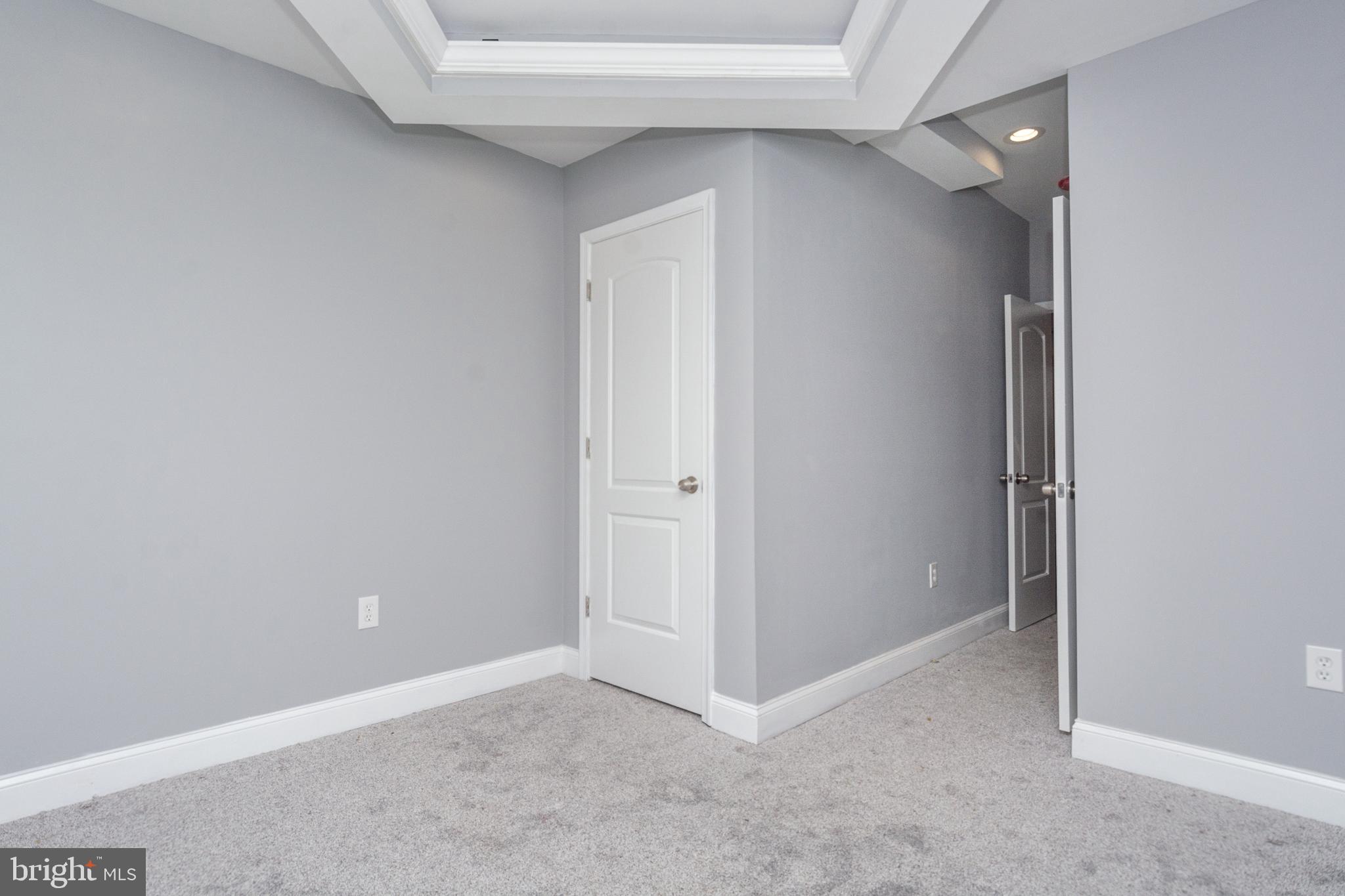 COLD SPRING NEWTOWN - Residential