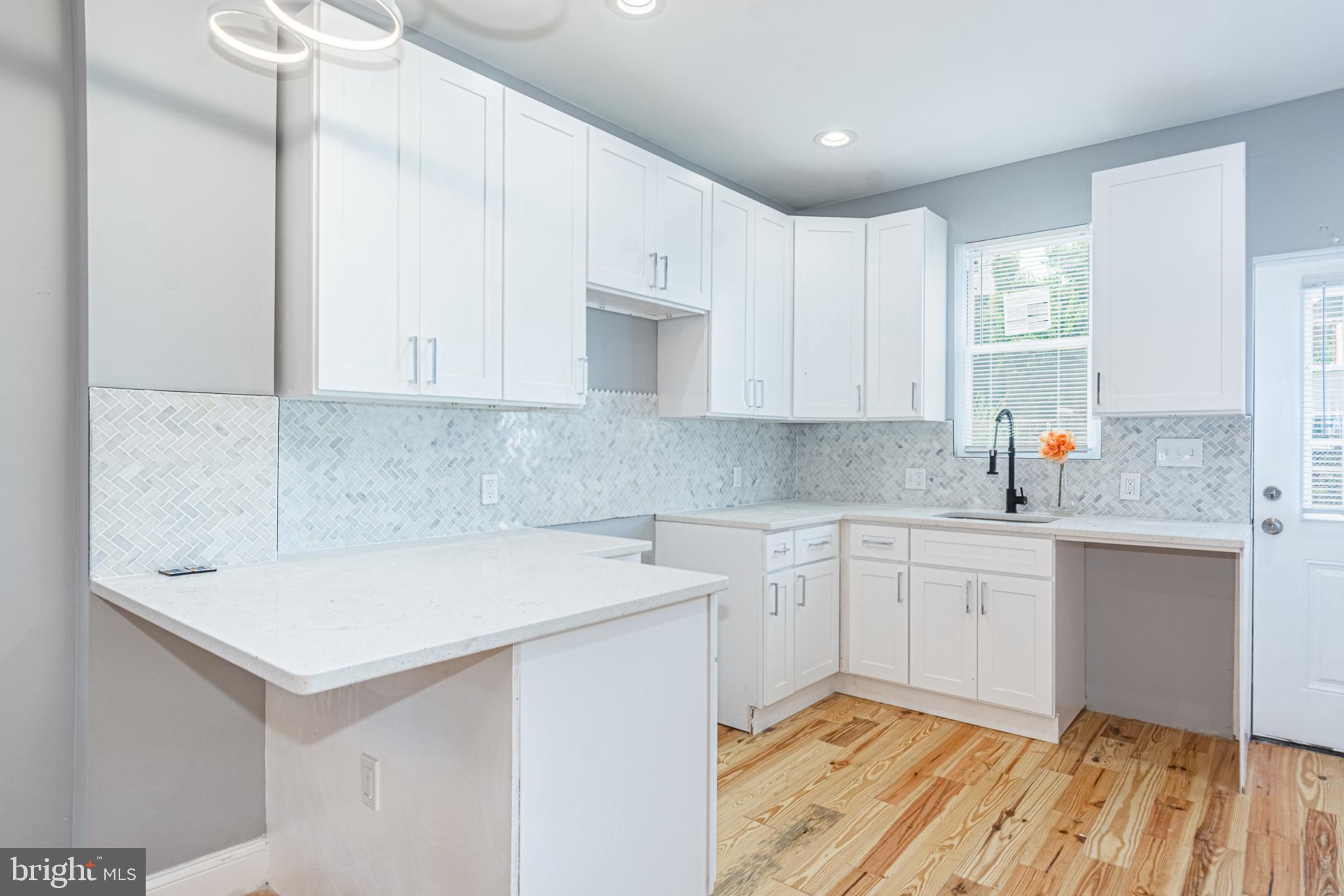 COLD SPRING NEWTOWN - Residential