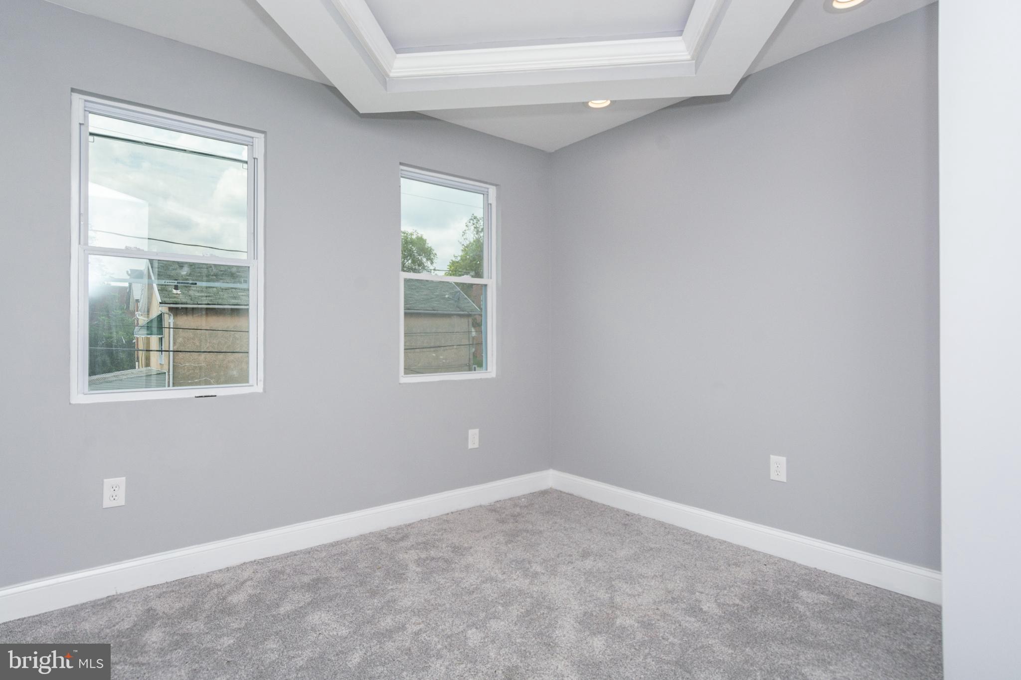 COLD SPRING NEWTOWN - Residential