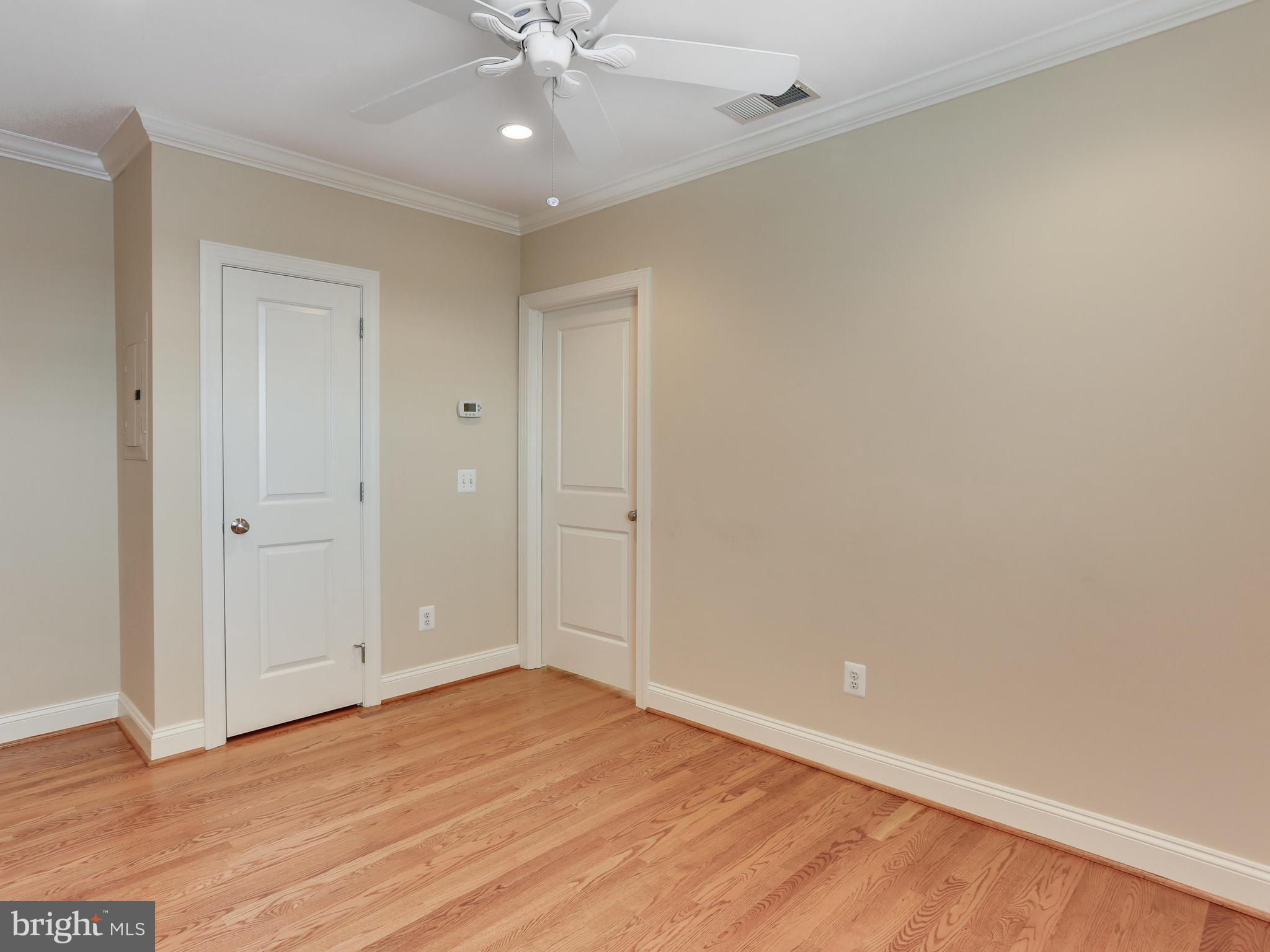 POTOMAC FLATS - Residential