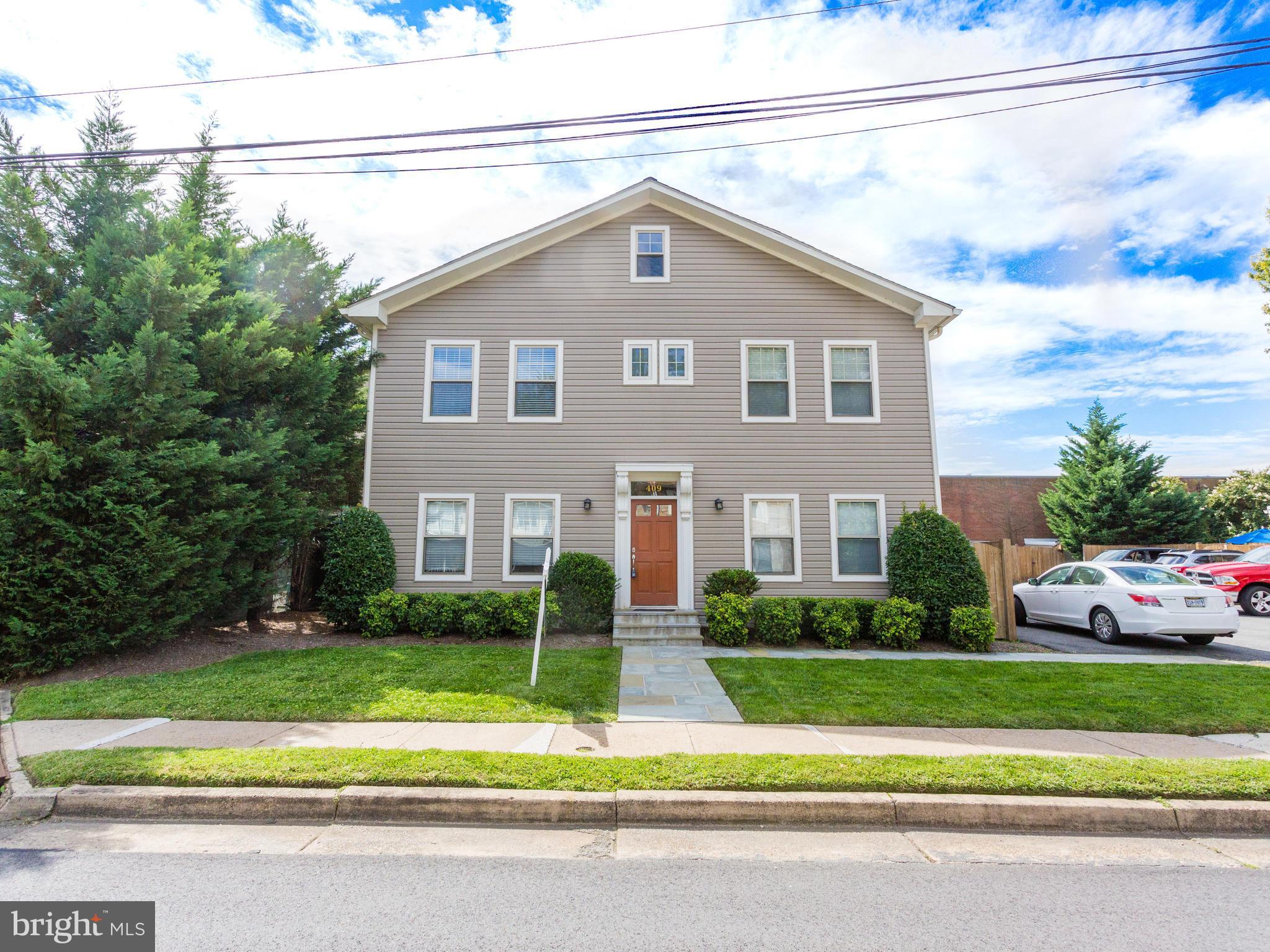 POTOMAC FLATS - Residential