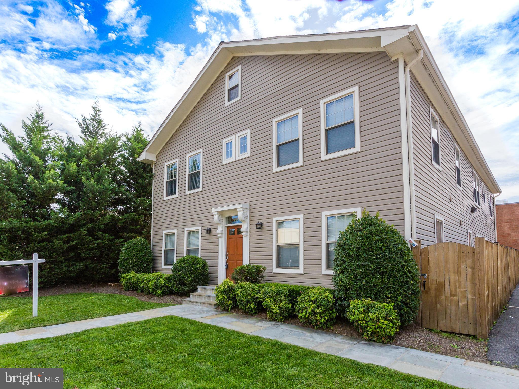 POTOMAC FLATS - Residential