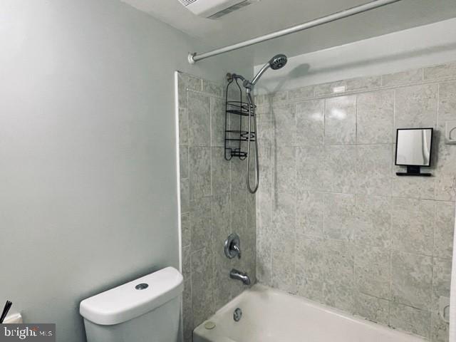 HUNTING RIDGE CONDOMINIUM - Residential Lease