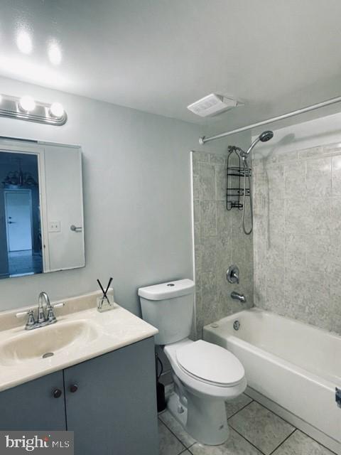 HUNTING RIDGE CONDOMINIUM - Residential Lease