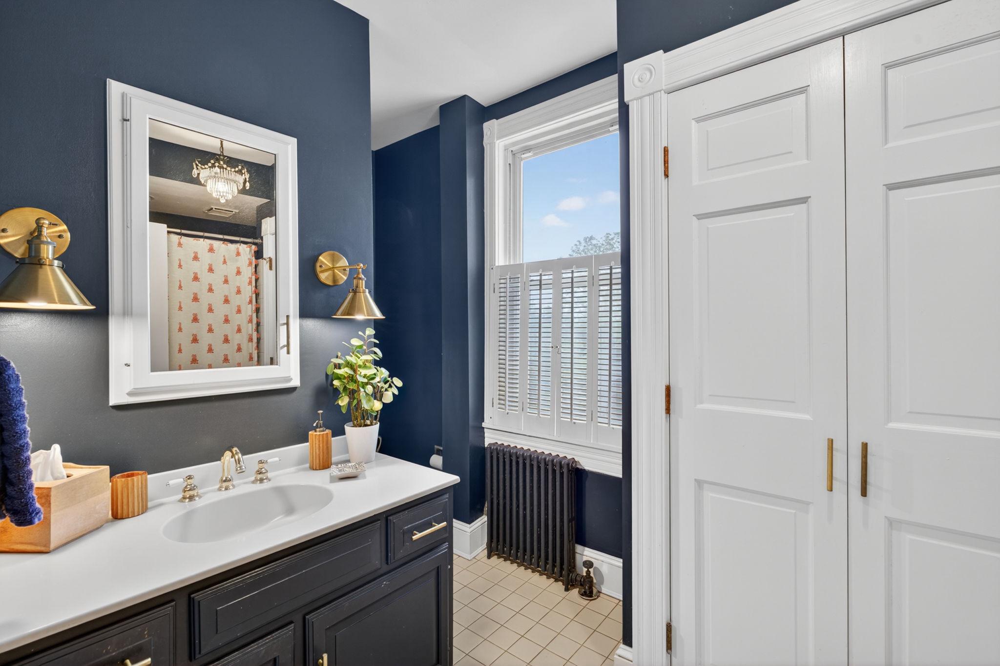 RUXTON/WEST TOWSON - Residential