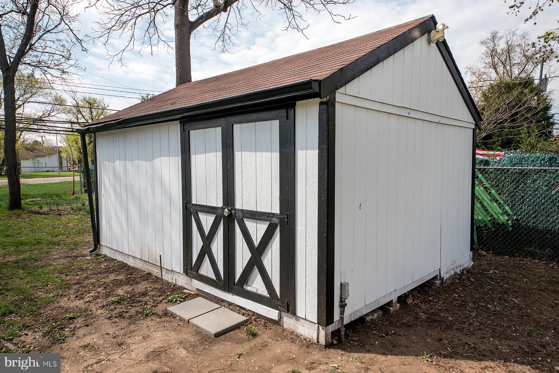 WILLOW WOOD - Residential