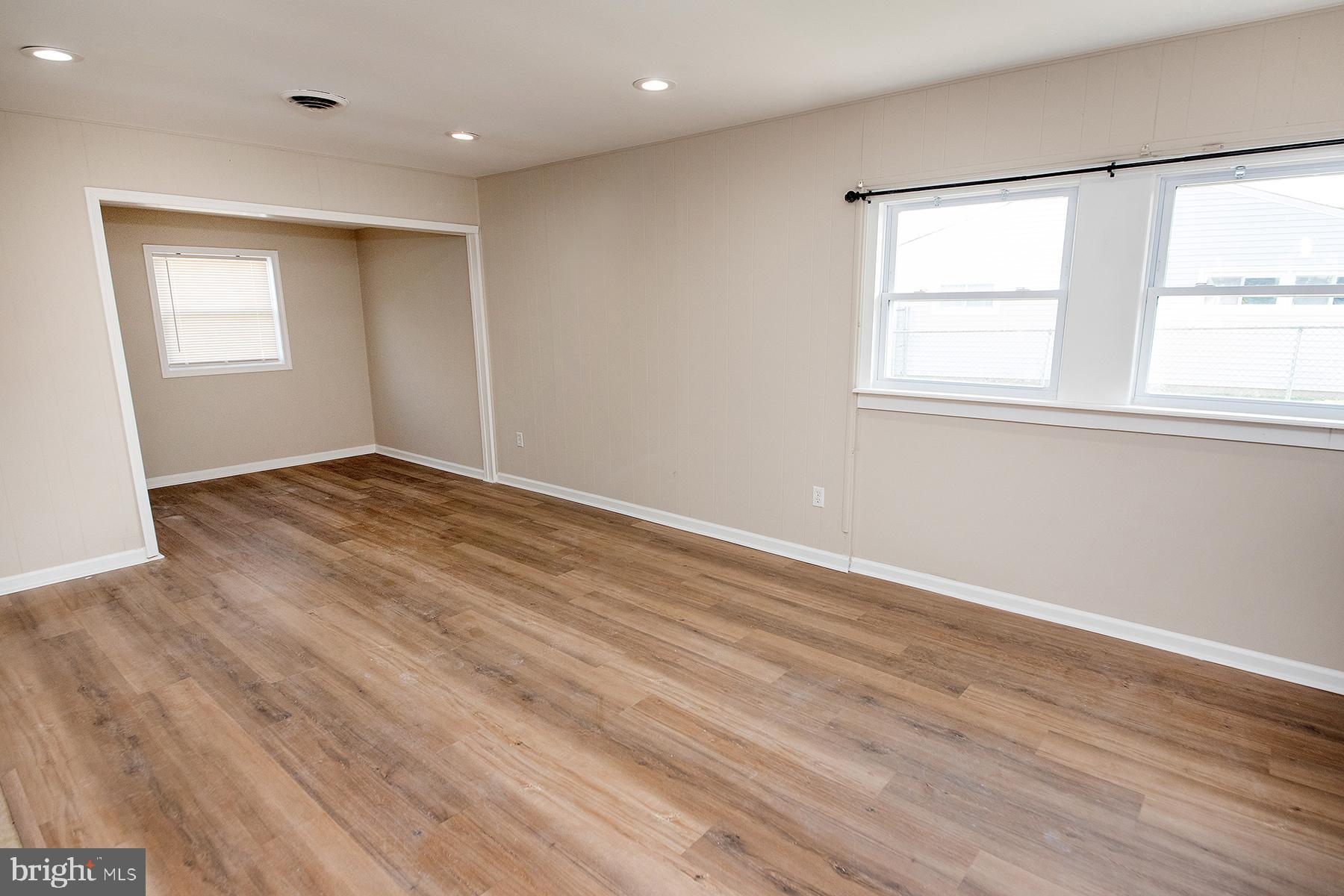 WILLOW WOOD - Residential