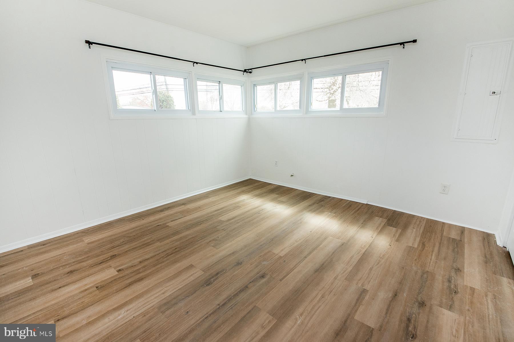 WILLOW WOOD - Residential