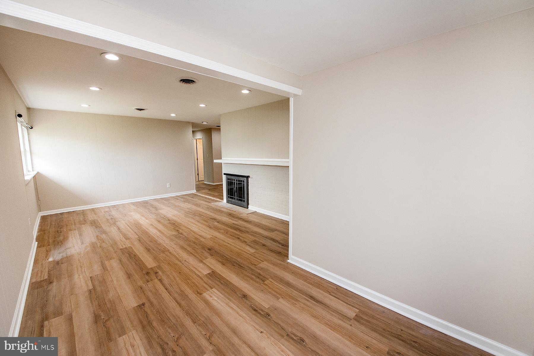 WILLOW WOOD - Residential