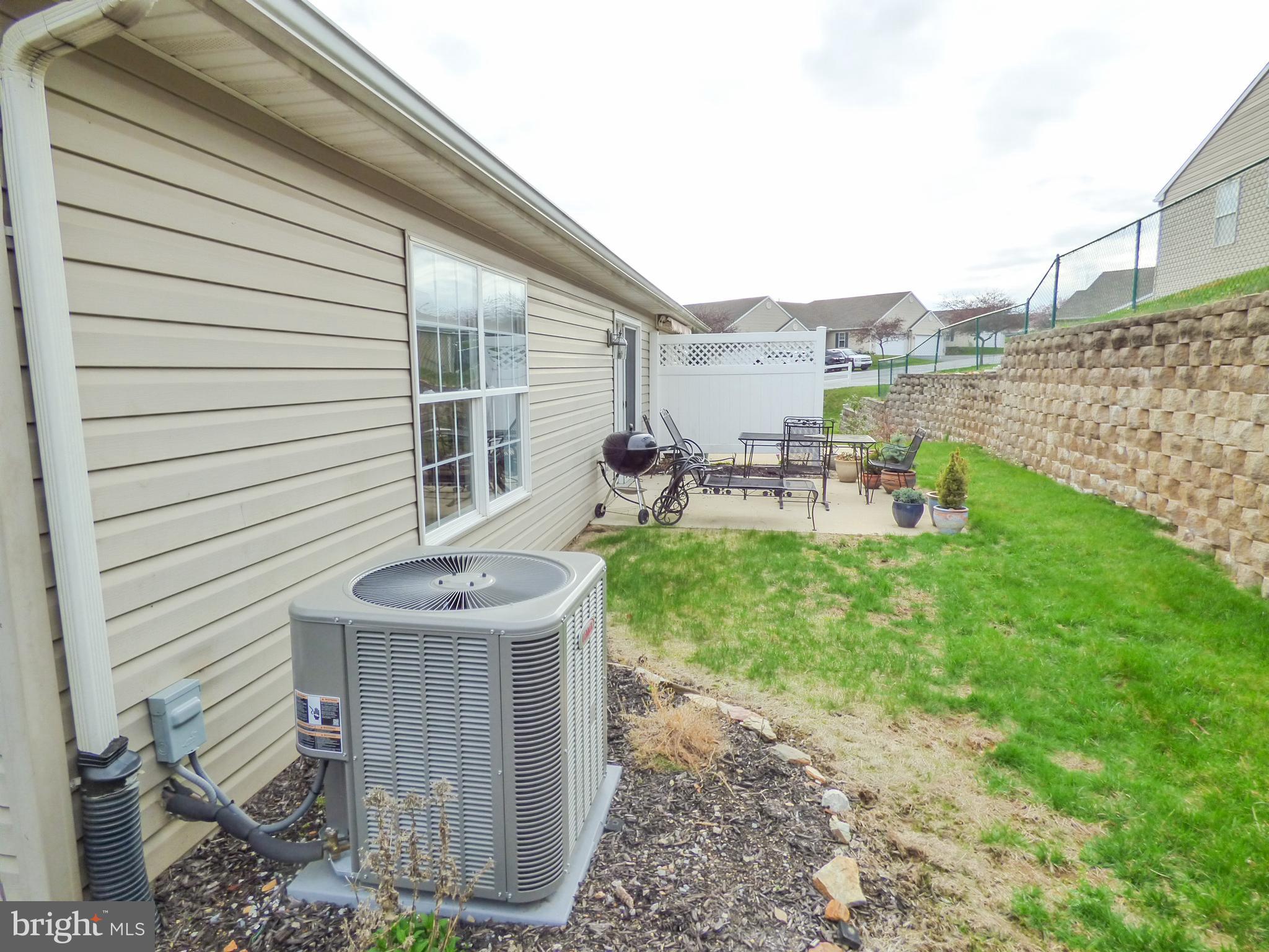 EQUINE MEADOWS - Residential