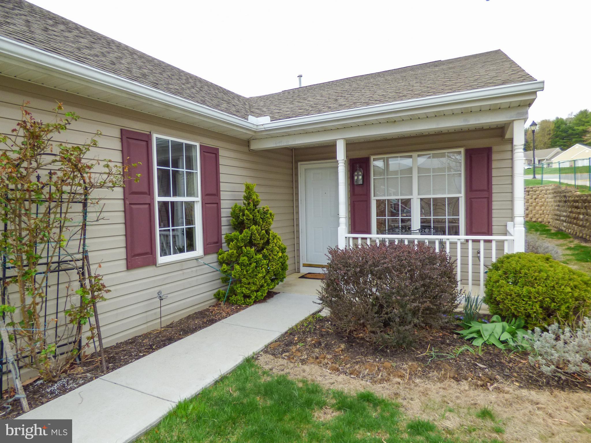 EQUINE MEADOWS - Residential