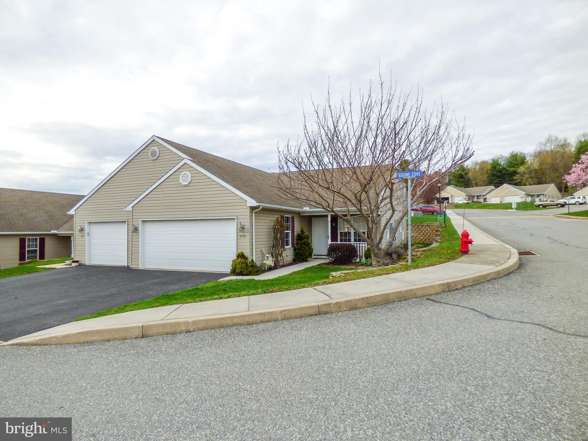 EQUINE MEADOWS - Residential