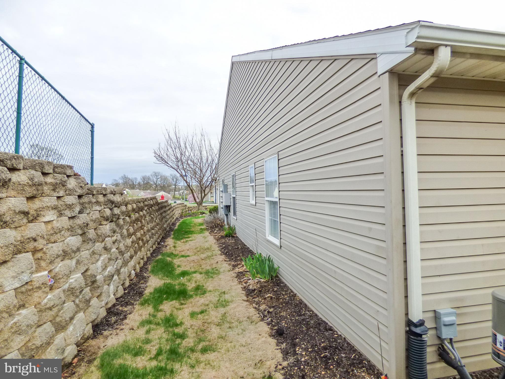 EQUINE MEADOWS - Residential