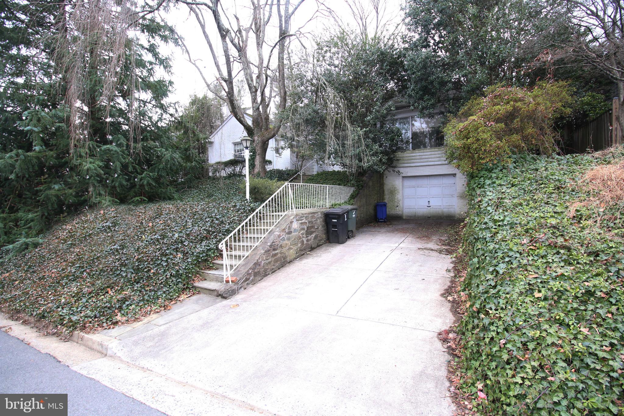 3020 N EDISON STREET