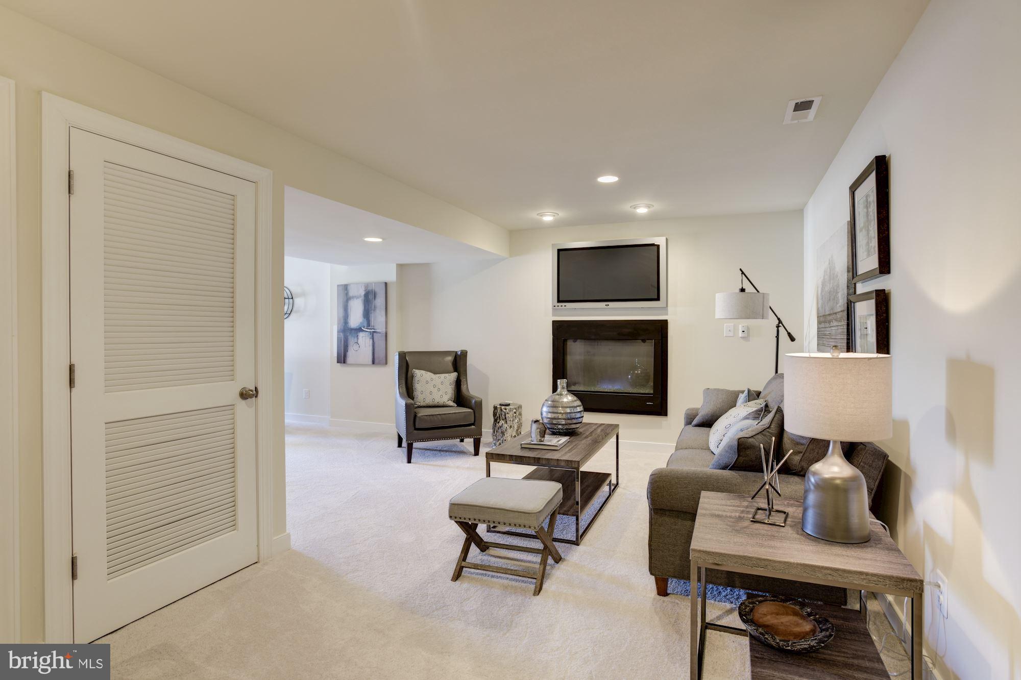 FOX MEADOWS - Residential