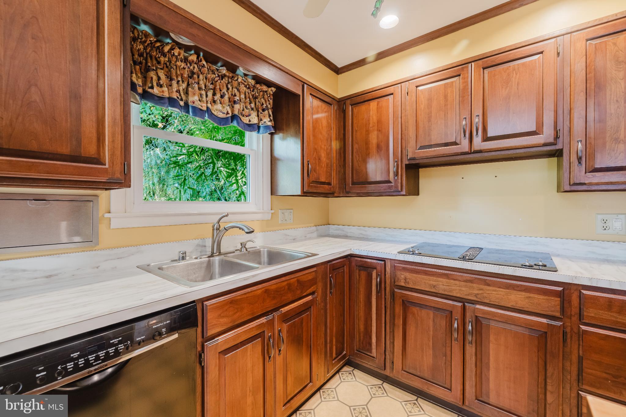 COCKEYSVILLE - Residential