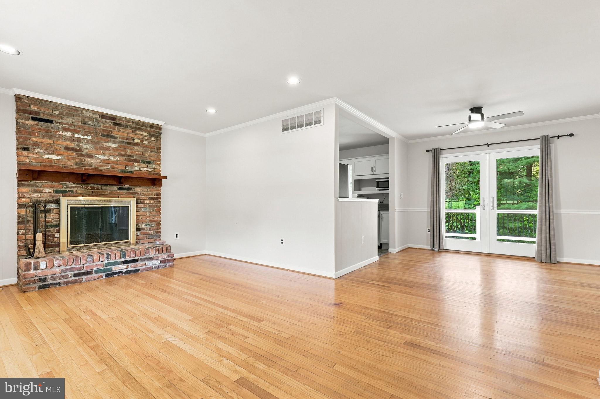 9902 EVERGREEN AVENUE