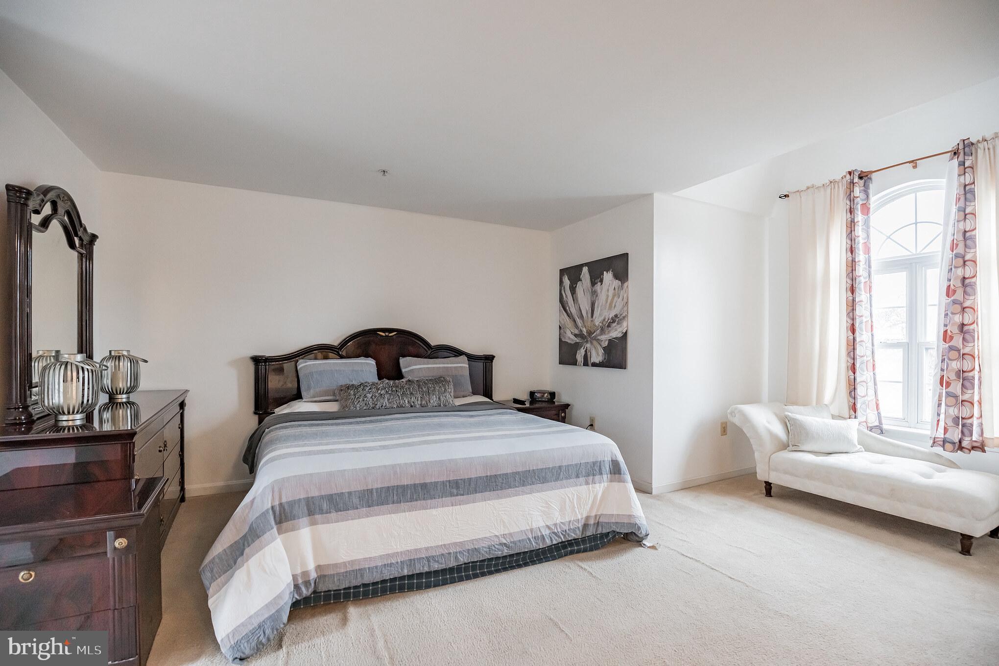 CROTONA PARK - Residential