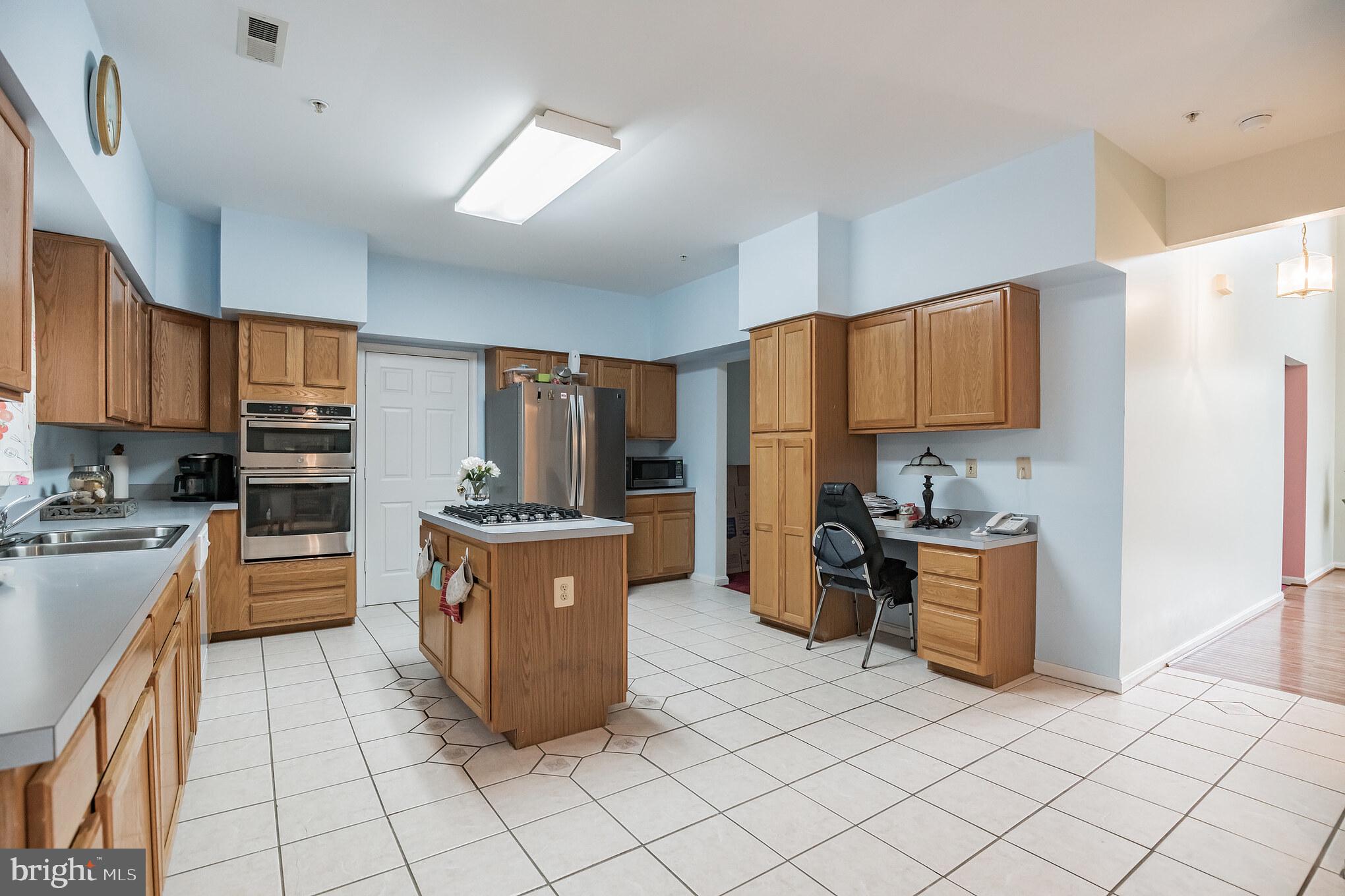 CROTONA PARK - Residential