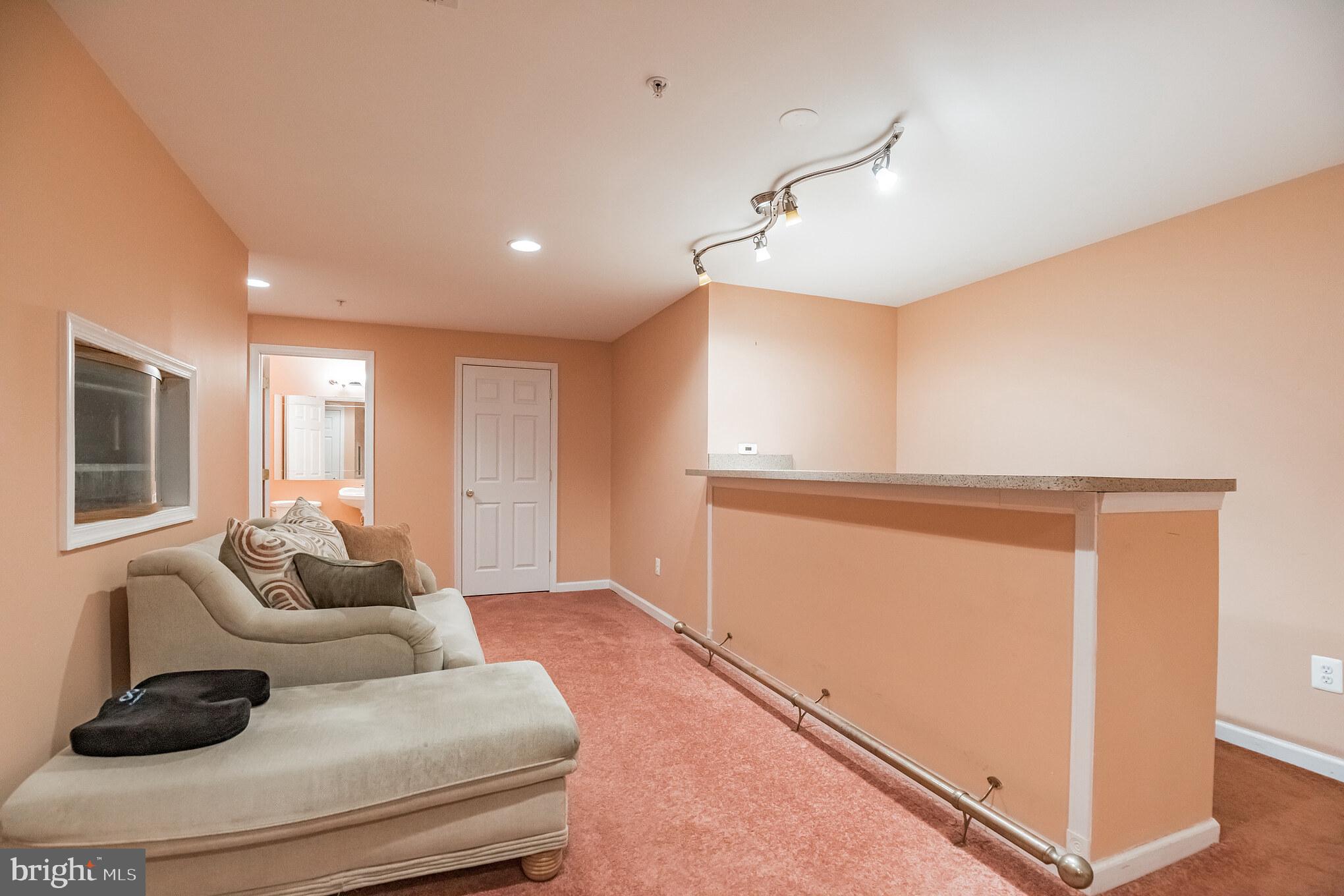 CROTONA PARK - Residential