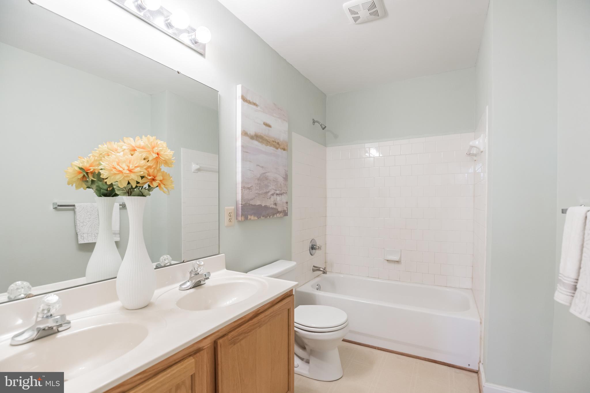 CROTONA PARK - Residential