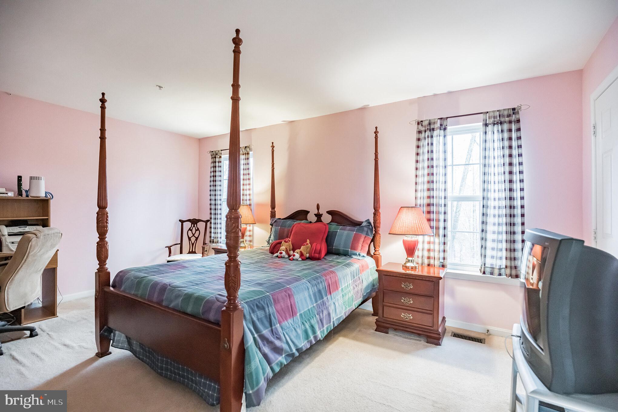 CROTONA PARK - Residential