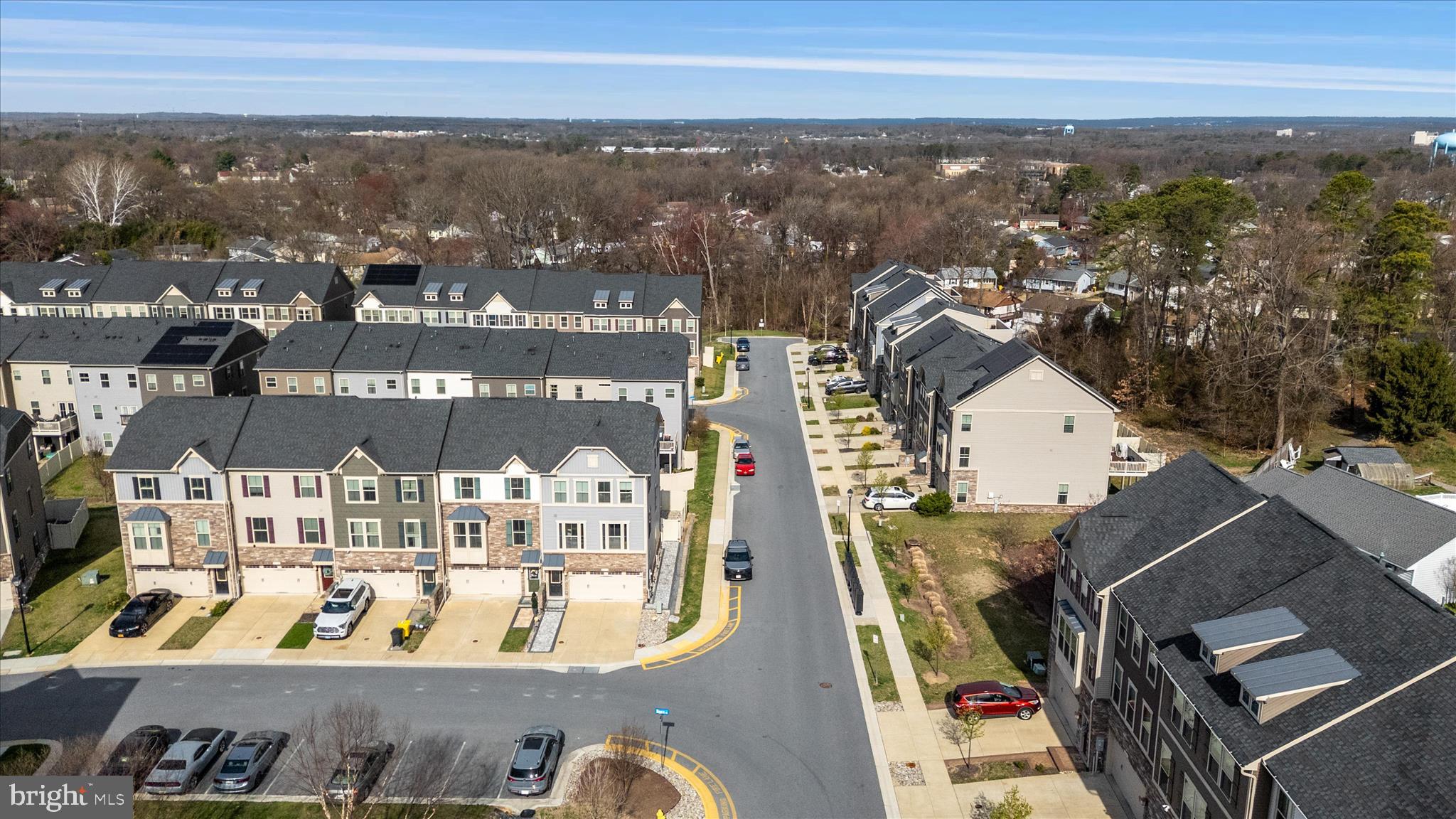 PONDVIEW - Residential