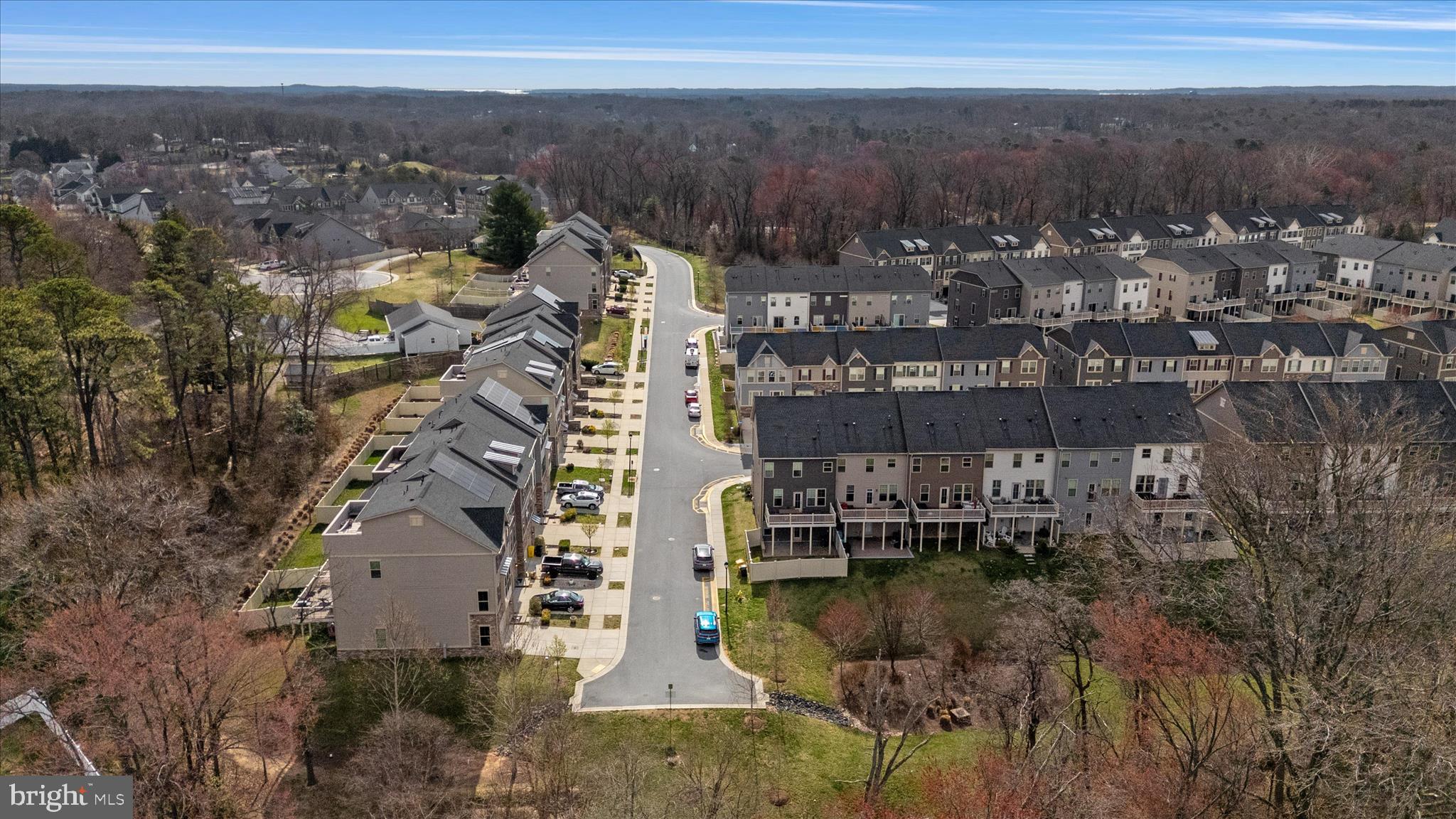 PONDVIEW - Residential