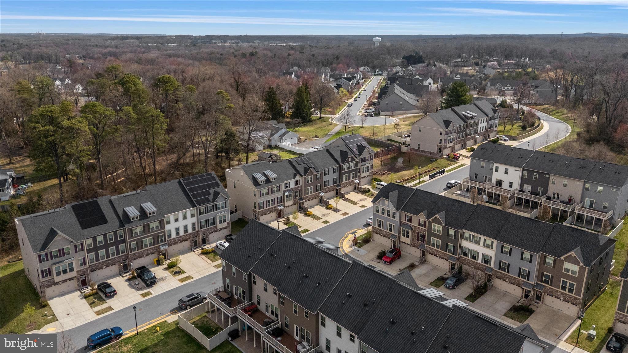 PONDVIEW - Residential